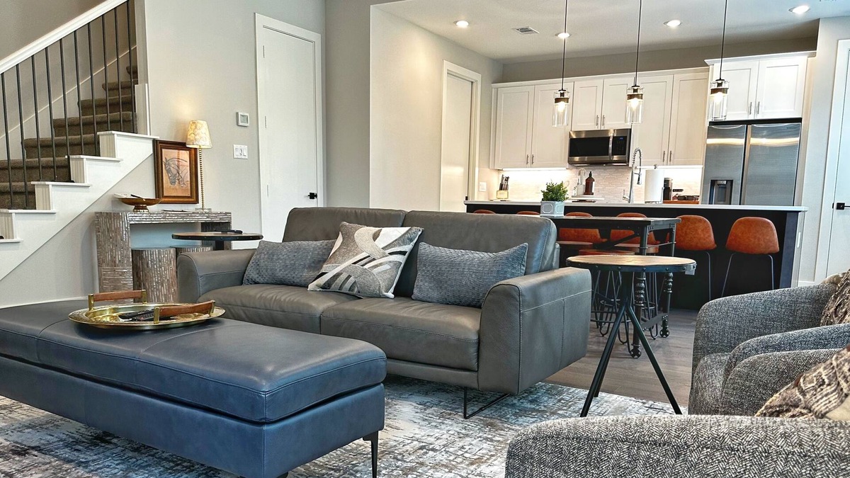 Richards - K F O House | Elegant Estate - Aggie Football Game Day House