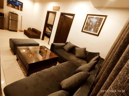 E-11 Sector Apartment | Elegant Family Apartments Hotel E11