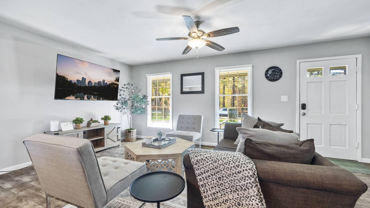 Powder Springs House | Elegant Family Living | Mins to 6 Flags & Downtown