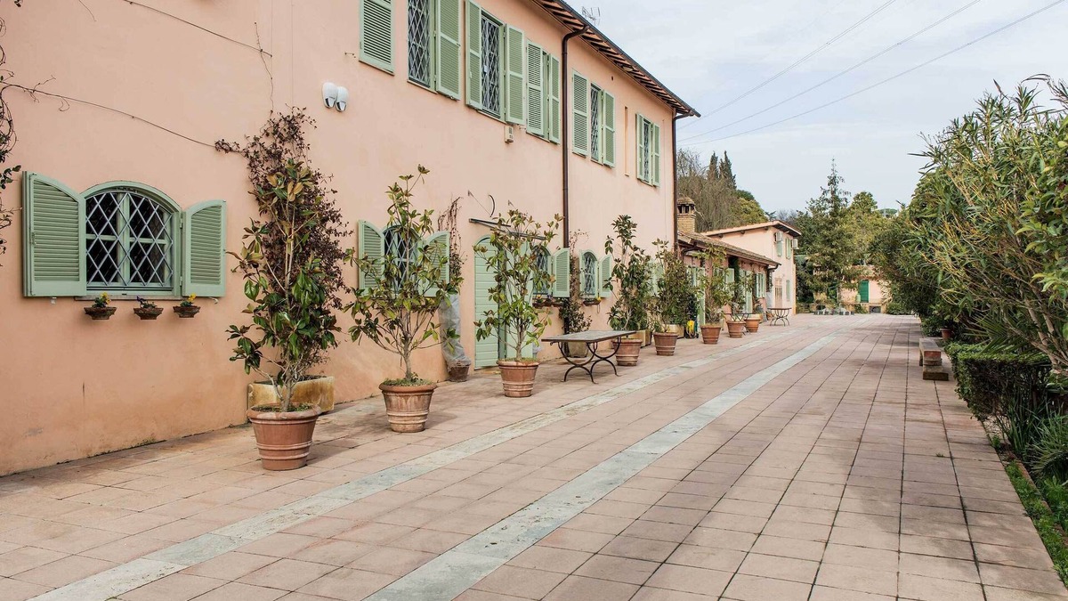 Colleverde House | Elegant farmhouse - park and swimming pool just 20' from the center of Rome - Free shuttle