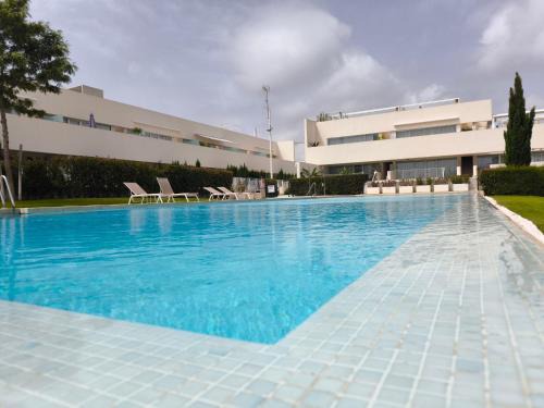 Los Balcones House | Elegant ground floor bungalow in La Coronelita, Los Balcones, with communal pool
