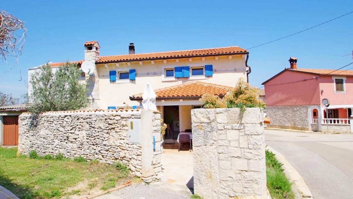 Kavran House | Elegant Holiday House in Village Kavran