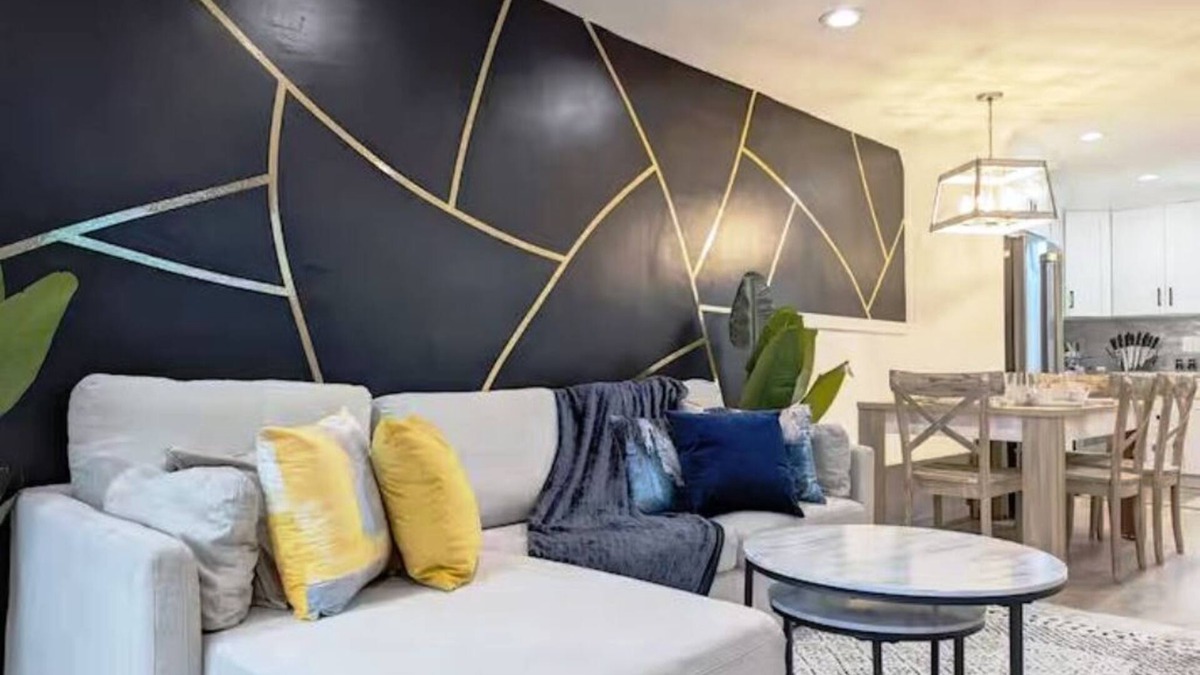 Potomac West House | Elegant Home 8 mins to Washington DC & Old Town!