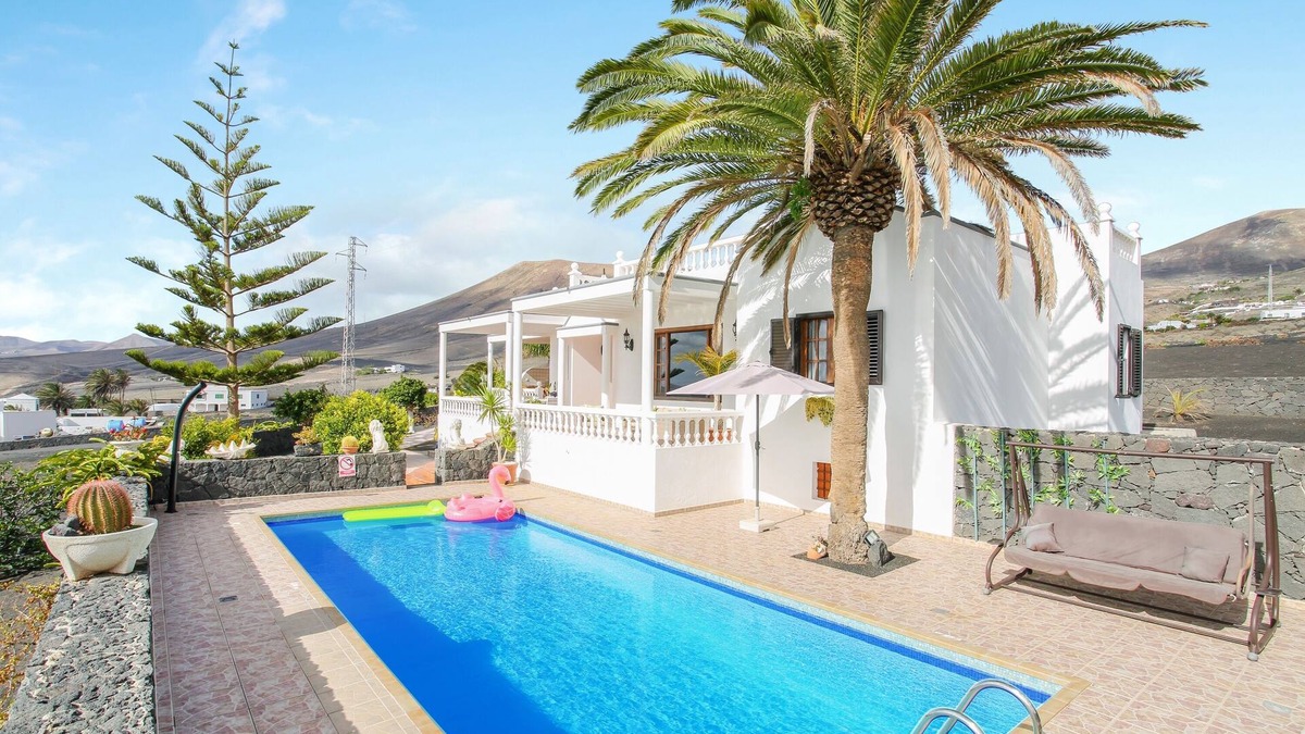 Macher House | Elegant Home Casa Salinoco with Pool, Ocean Views, Terrace & Wi-Fi; Parking Available