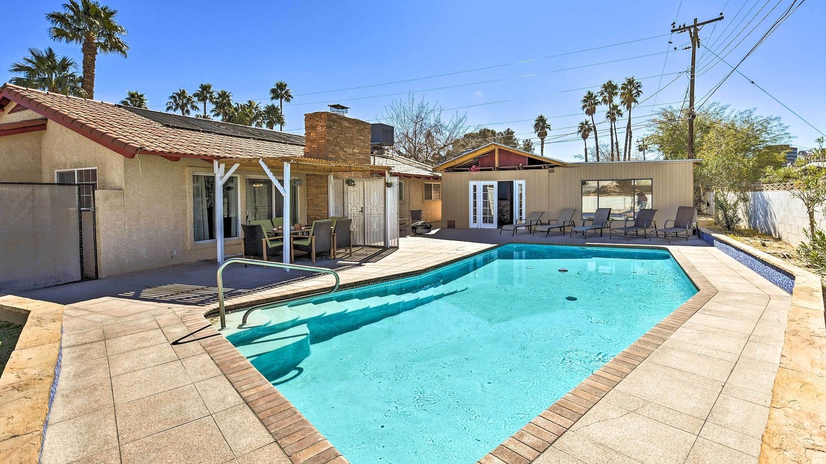 Glen Heather Estates House | Elegant Home w/Pool Table: 3 Mi to Vegas Strip!