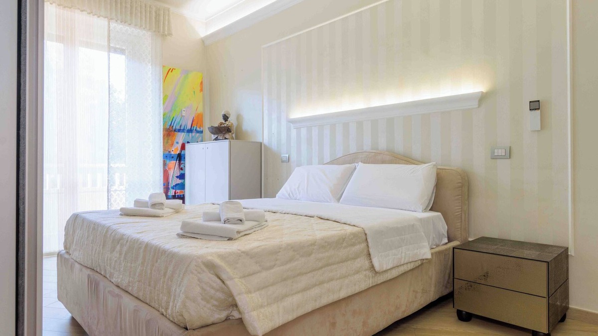 San Donato - Campidoglio Apartment | Elegant House - Astra Theater and Metro Racconigi
