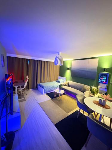 Sint-Stevens-Woluwe Apartment | Elegant house