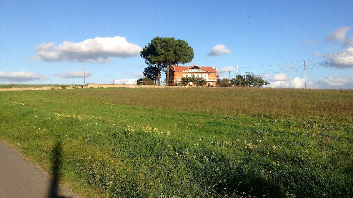 Tragliatella Apartment | Elegant Large Apartment In The Country in Anguillara Lake Bracciano Near Rom