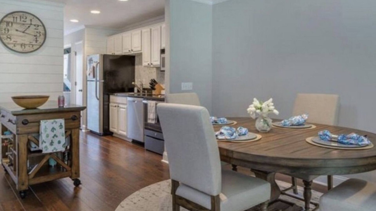 Shipyard Plantation Condo | Elegant lagoon villa near ocean