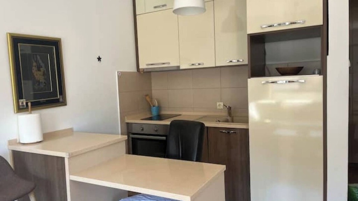 Dubovica Apartment | Elegant Mega Apartment in the Heart of the City