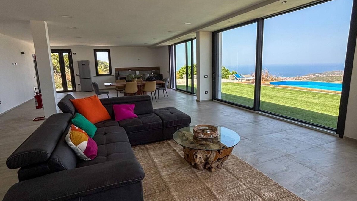 Tergu Villa | ELEGANT MINNI VILLA WITH PRIVATE POOL, 5 MINUTES FROM THE SEA