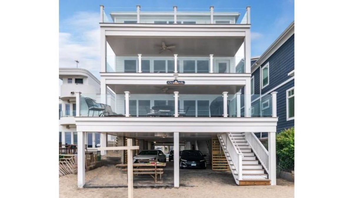 Fairfield House | ELEGANT NEW 4 BEDROOM WATERFRONT HOUSE- SUMMER DREAM