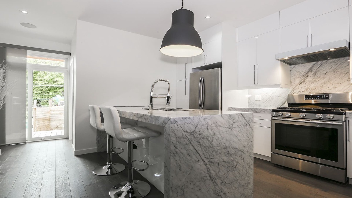 Oakwood Village House | Elegant Newly Design Home