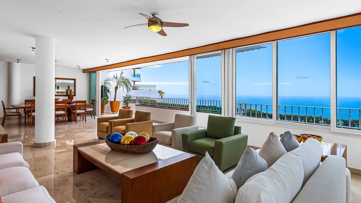 Conchas Chinas House | Elegant oceanview penthouse with private rooftop jacuzzi, pools & spa access