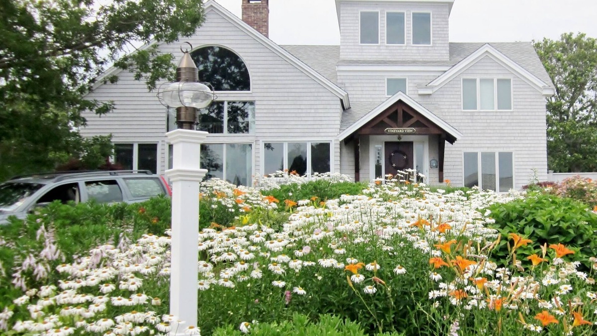 Mashpee House | Elegant Oceanview Home On Triton Way in New Seabury With Heated Pool & beach
