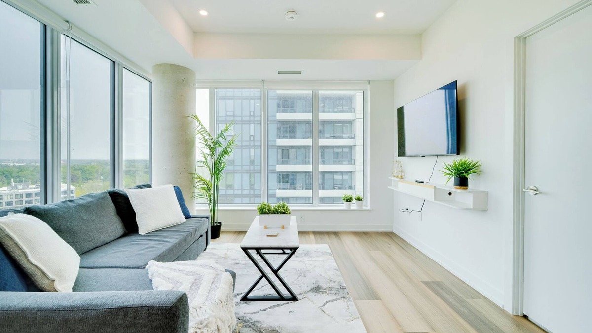 Kitchener Condo | Elegant Open-Concept Condo in Downtown Kitchener-Waterloo
