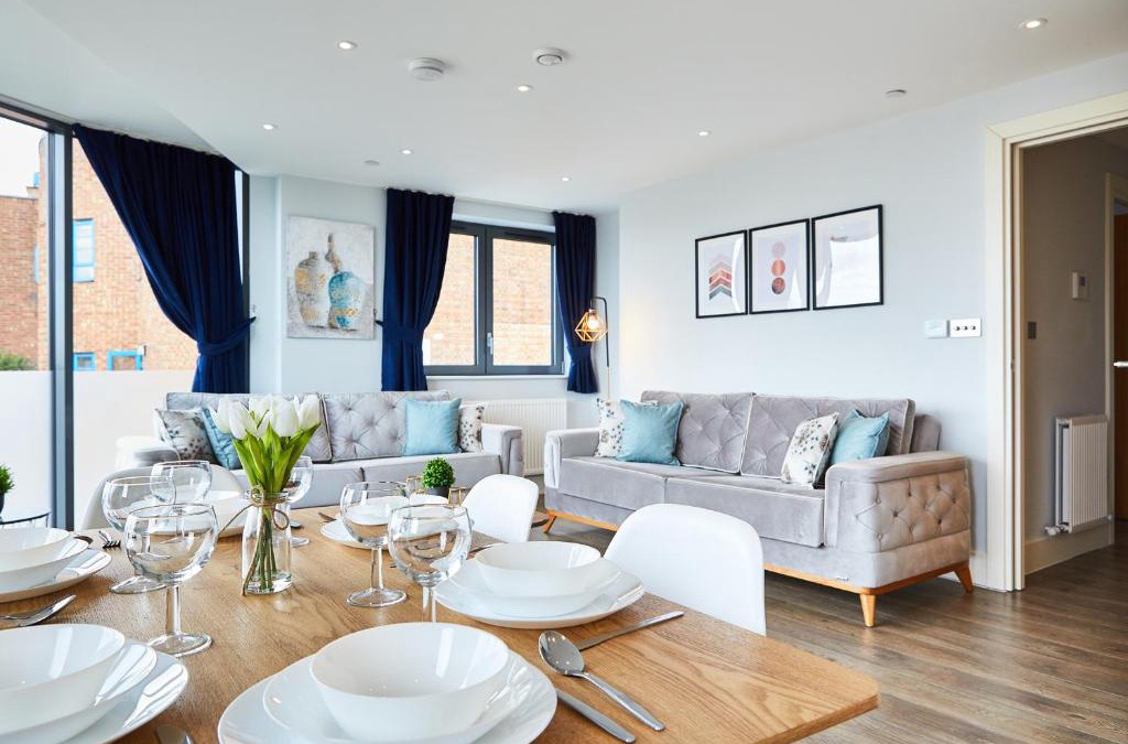 Peninsula Apartment | Elegant Plus Luxury Apartments