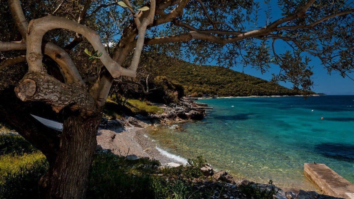 Cove Tri Zala (Zrnovo) Villa | Elegant Prime Two Villa of Karcula Island