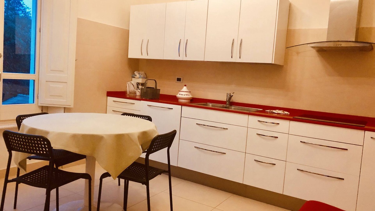 Pescara Apartment | Elegant reserved just steps from the sea, very central