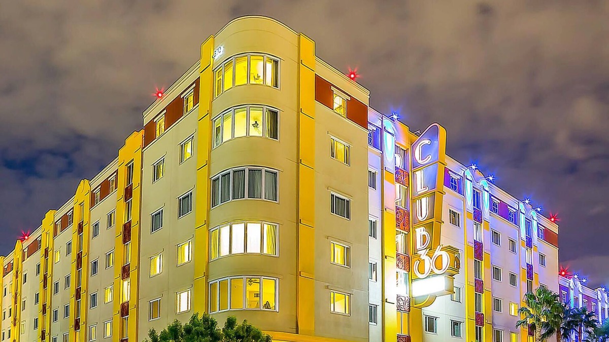 Las Vegas Resort | Elegant resort with ready access to all things Las Vegas. No additional charges