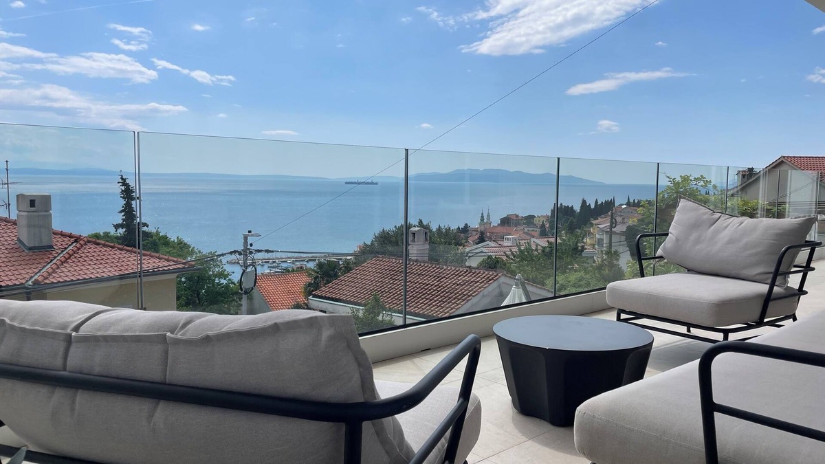 Volosko Apartment | Elegant Sea-View Apartment with Spacious Balcony, Steps from the Adriatic