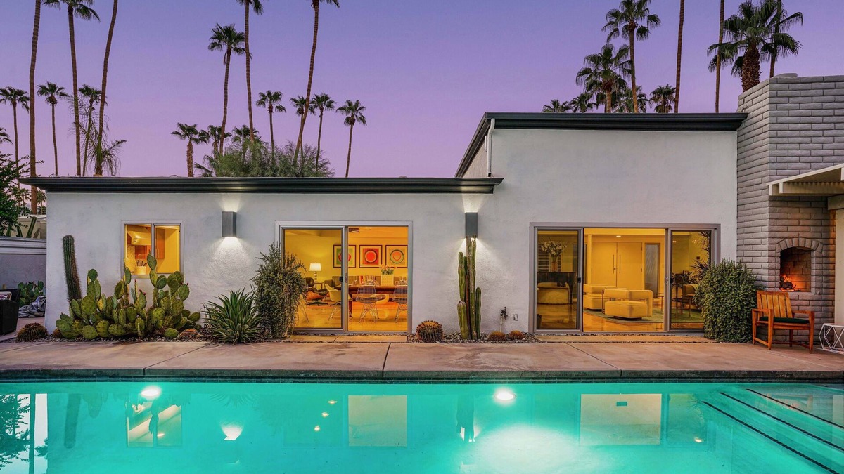 Deepwell Estates House | Elegant Secluded Deepwell Oasis with Mini Golf