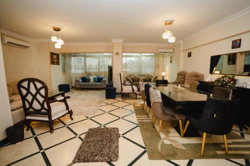 Agouza Apartment | Elegant Stay in Mohandessin