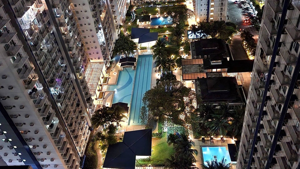 Santo Cristo Apartment | Elegant Studio @ Grass Residences 1-5 persons only, Quezon City