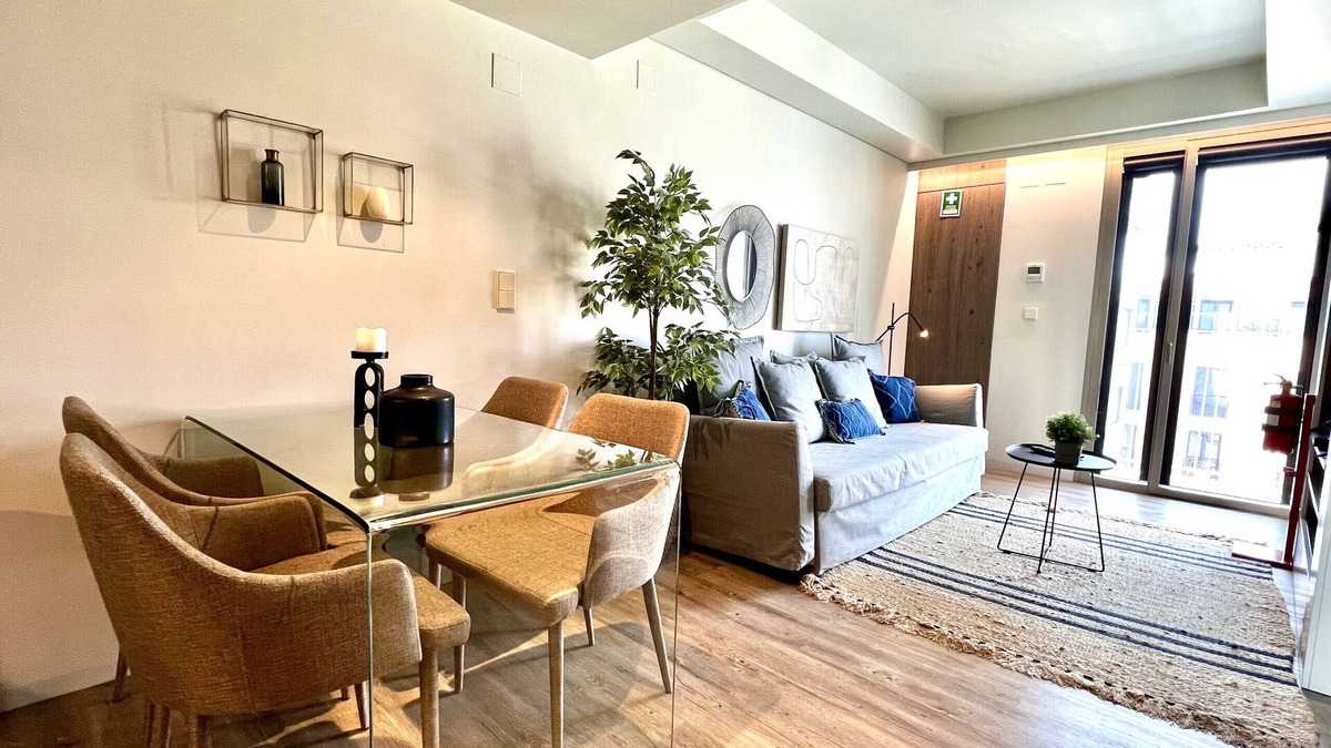 Misericordia Apartment | Elegant studio in Santos, Lisbon
