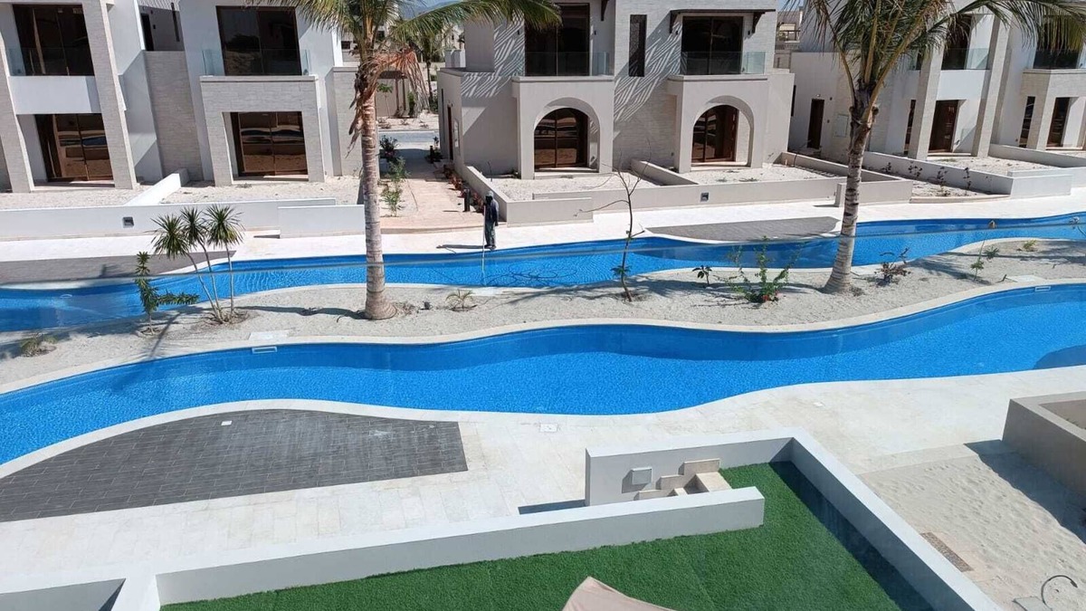 Salalah Apartment | Elegant Studio with Pool Views