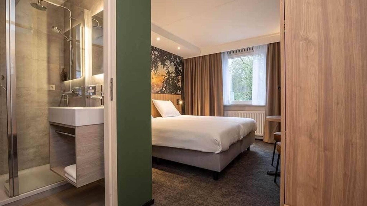 Arcen Hotel | Elegant Suite Perfect for Cultural & Nature Explorations + Free Parking