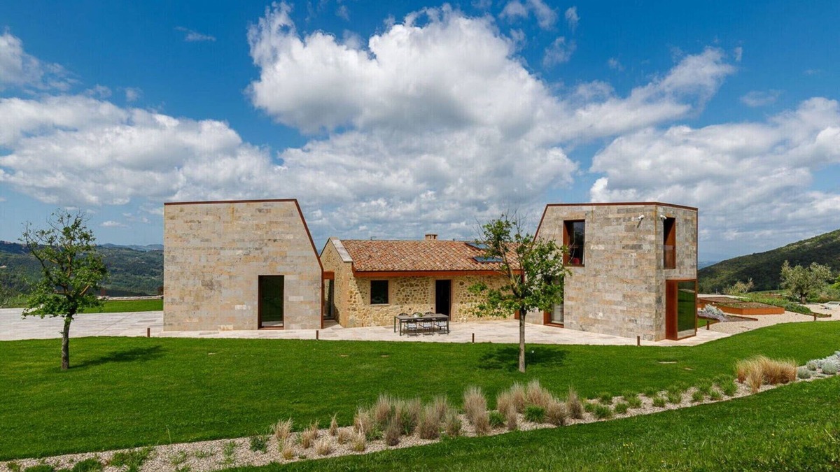 Volterra Villa | Elegant Tuscan Villa with Pool