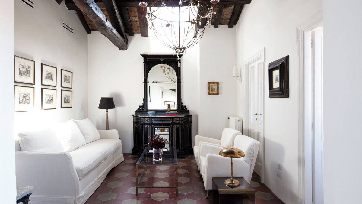 Rione VII Regola Apartment | Elegant two bedroom apartment with the most beautiful view of Rome’s rooftops