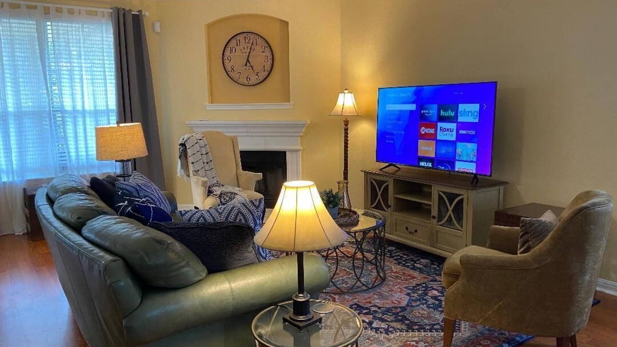 Stone Oak House | Elegant, upscale living in prestigious Stone Oak