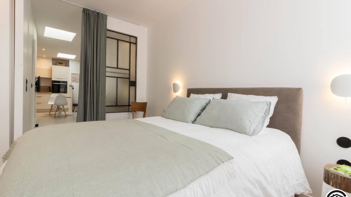 Minimes - Barriere de Paris Apartment | Elegant urban apartment with parking: explore the city on foot!