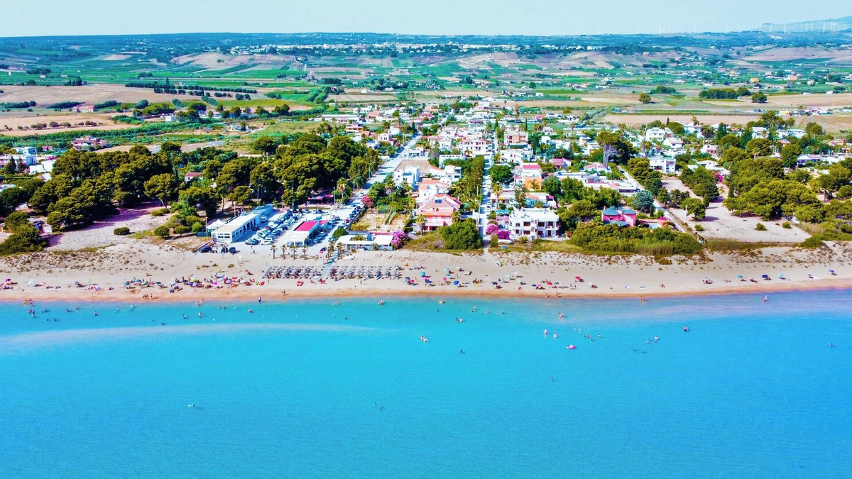 Contrada Fiori Sud Villa | Elegant villa only 80 meters away from the beach