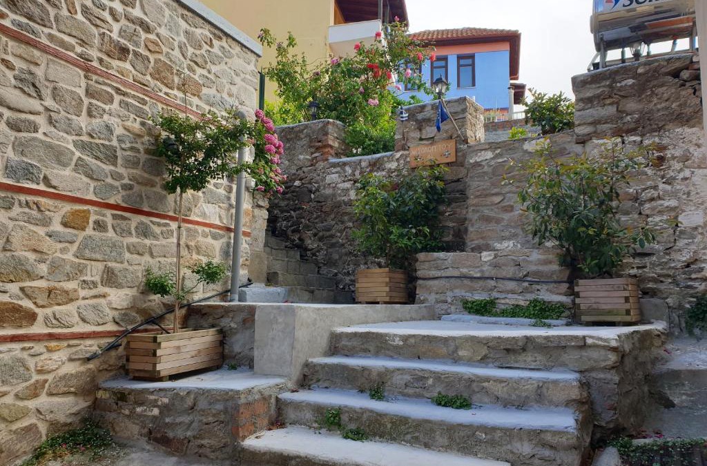 Kavala House | Elegant villa up to the port