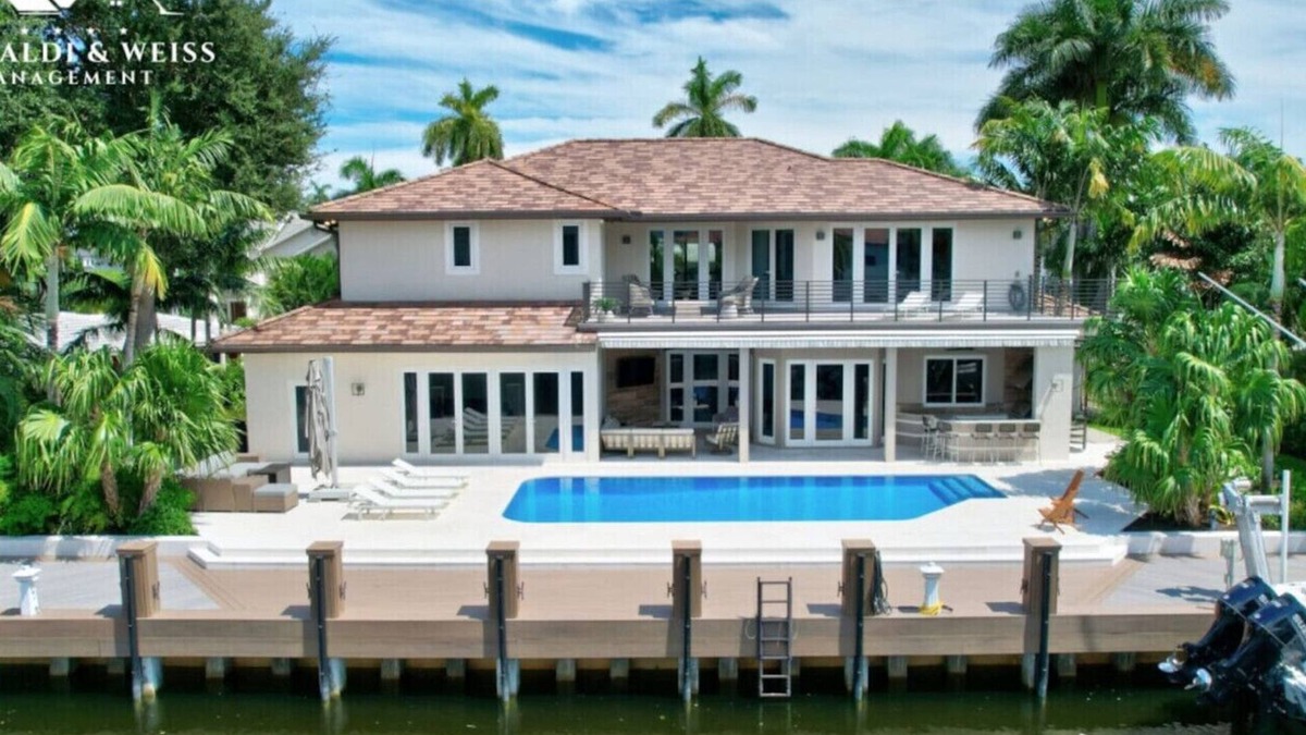 Las Olas Isles House | Elegant Waterfront Estate 6BR/6.5BA