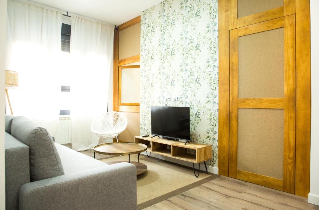 Valladolid Apartment | Elegante Apartamento LAUD1 - Nuevo/Familia/Wifi/TV