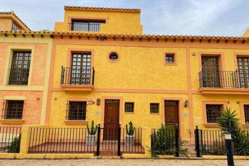 Cunas House | ELEGANTE DÚPLEX EN DESERT SPRINGS GOLF RESORT