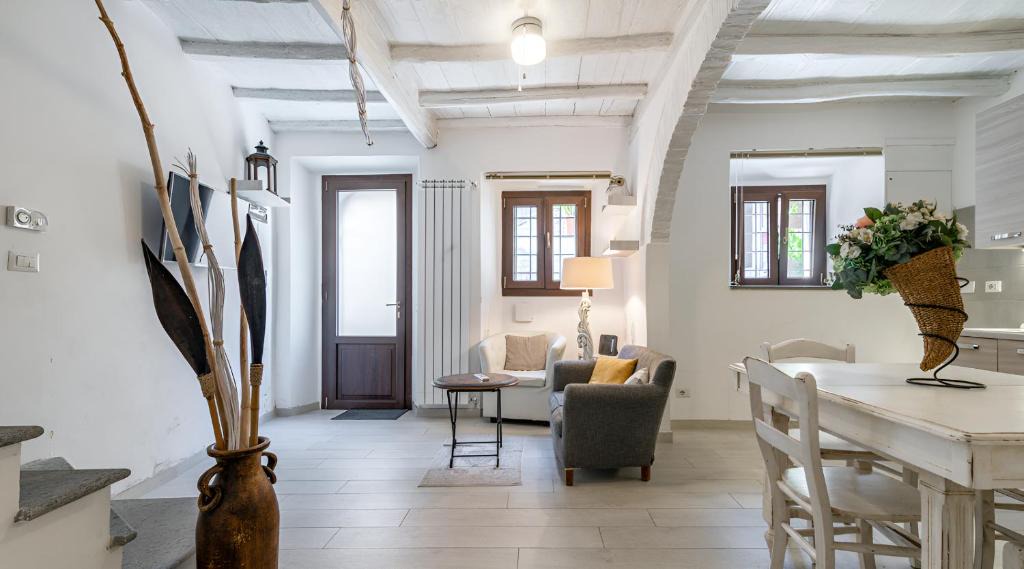 Lake Bracciano Apartment | Eleganza in Centro sul Lago - Anguillara Sabazia