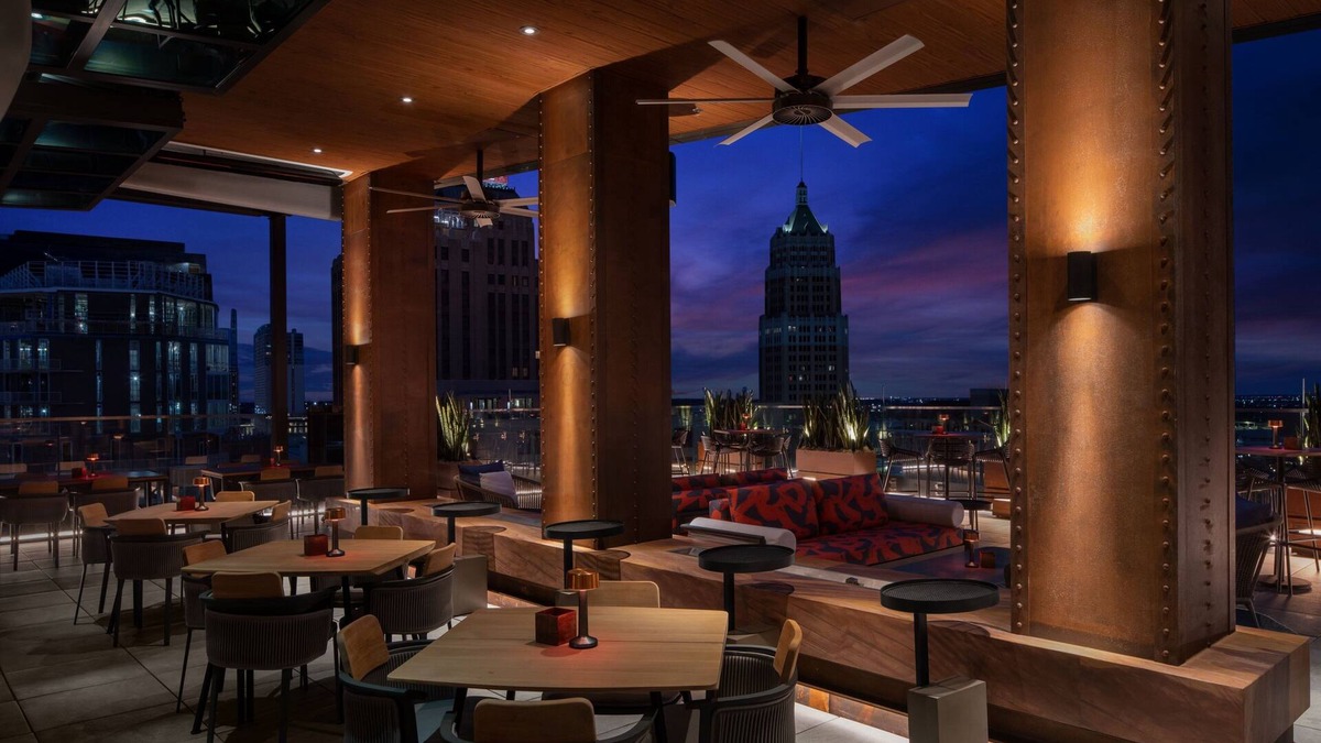 Main - Military Plaza Hotel | Element San Antonio Riverwalk