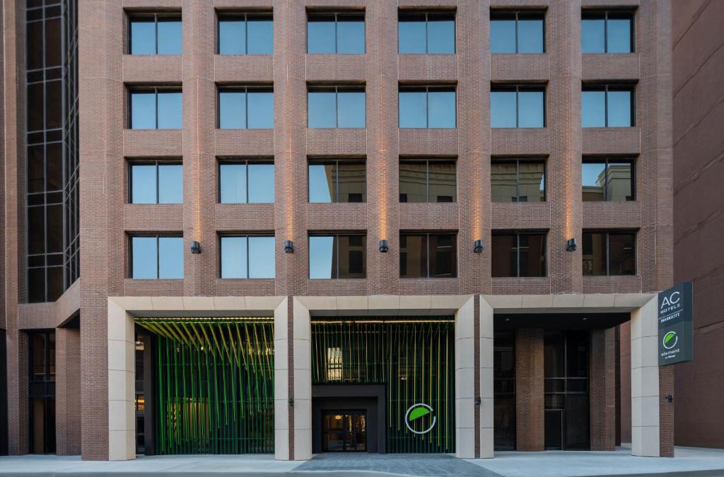 Main - Military Plaza Hotel | Element San Antonio Riverwalk
