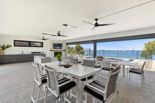 Yarrawonga House | Elements on the Waters Edge, Yarrawonga