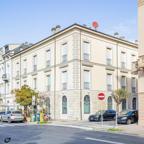 Viareggio Apartment | Elena House Apartments
