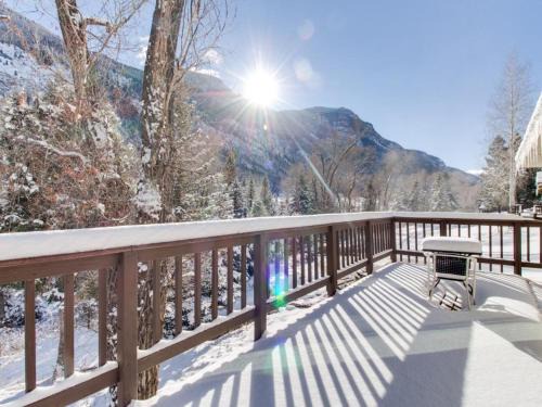 Carbondale House | Elephant Mountain Cabin at Filoha Meadows