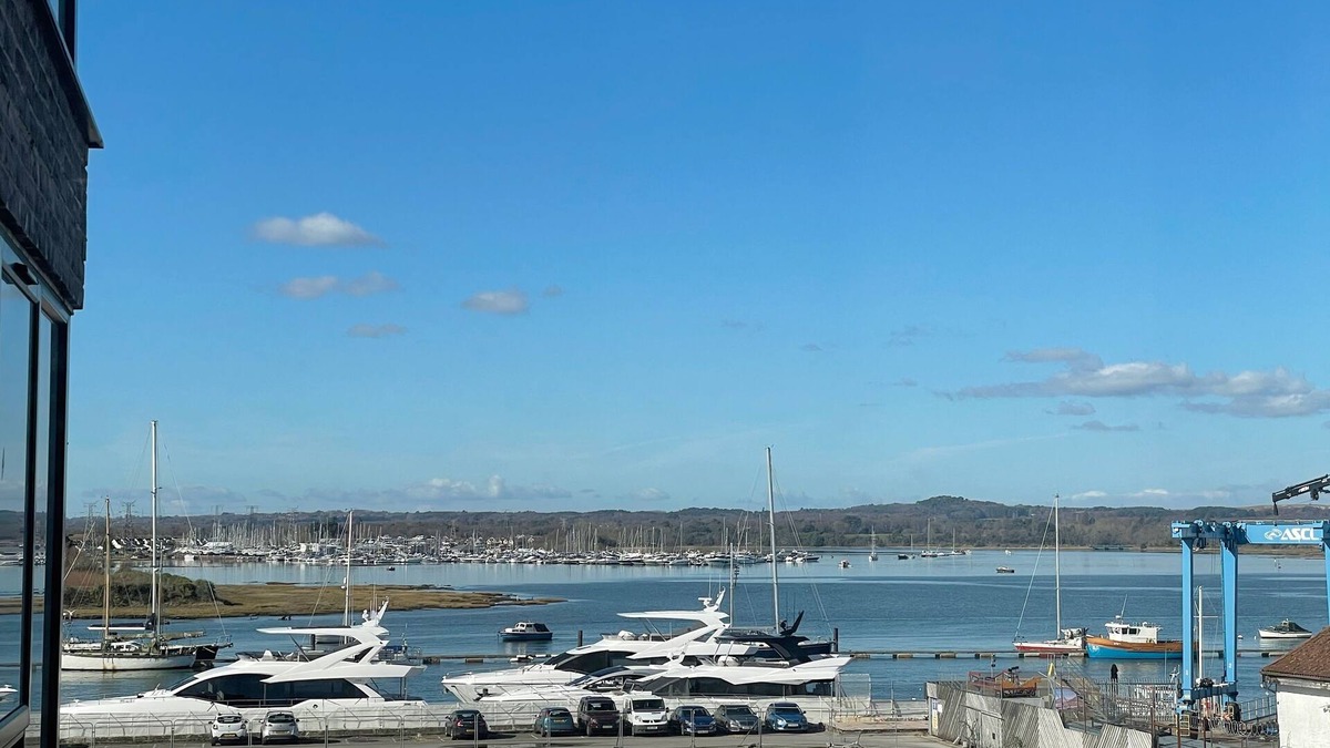Hamworthy Apartment | elevate - No.8