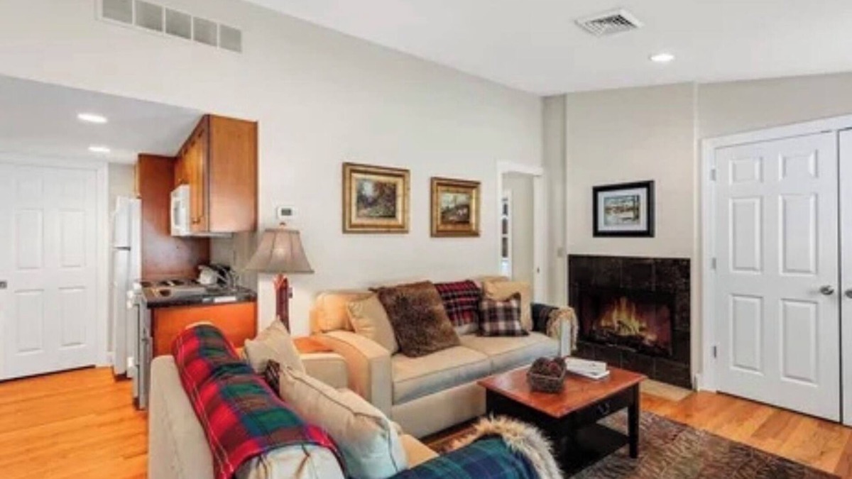 Lake George House | Elevate your Escape