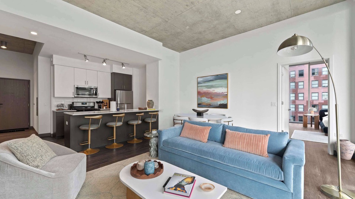 The Loop Apartment | Elevated 2BR Retreat + Balcony with Bean Views