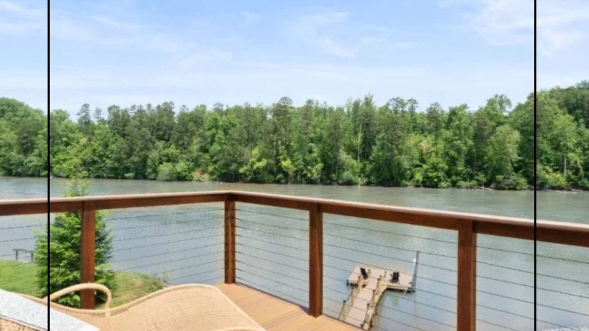 Rhodhiss Cottage | Elevated cottage on the Catawba River with lots of outdoor space!